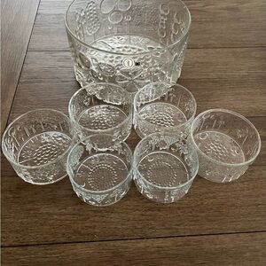 Elegant Clear Glass Bowl and Cup Set